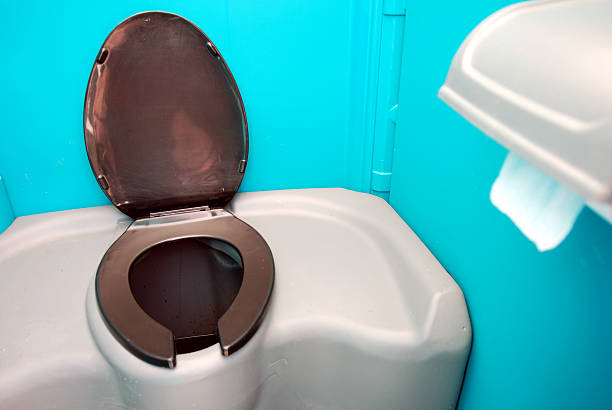 Porta potty delivery and setup in Carmel By The Sea, CA